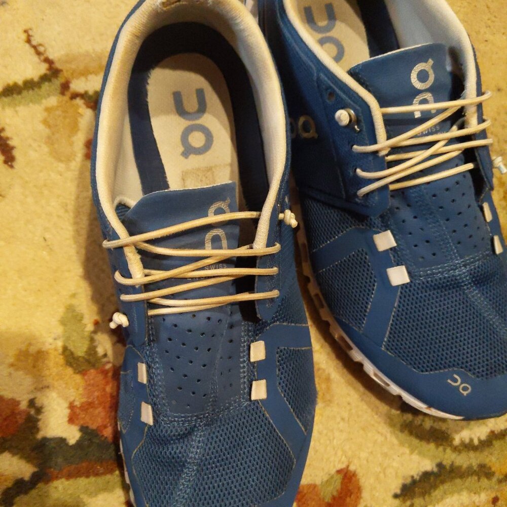 Cloud shoes women's blue 9.5